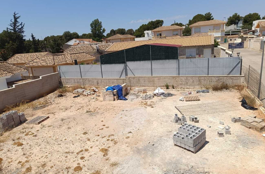 Resale - Land -
Fortuna - El Reloj