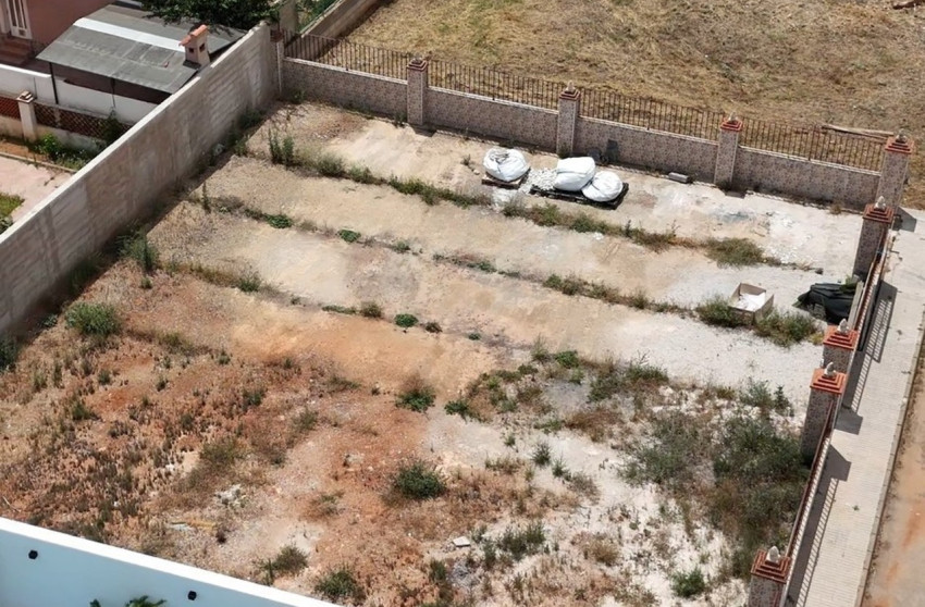 Resale - Land -
Los Urrutias
