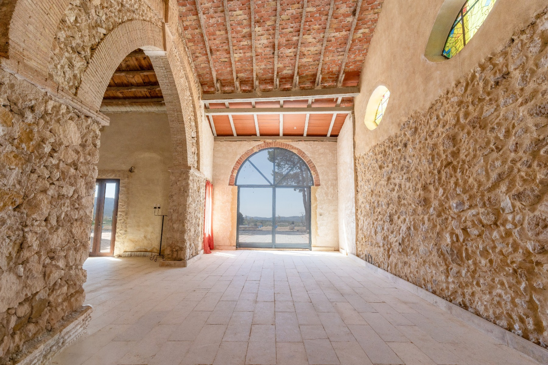 Resale - Others -
Castalla