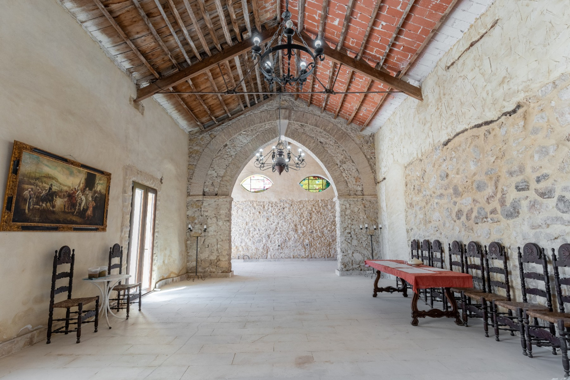 Resale - Others -
Castalla