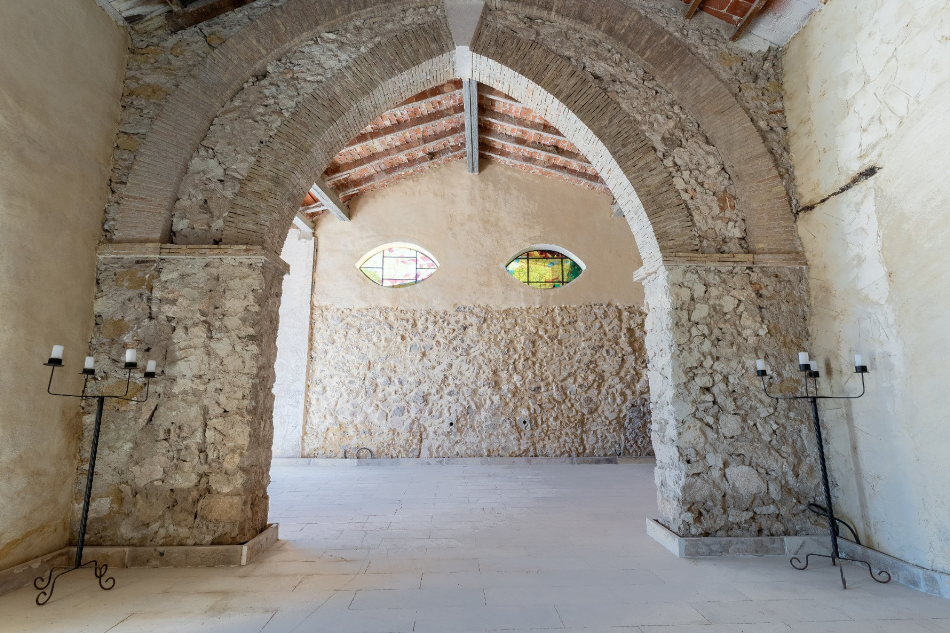 Resale - Others -
Castalla