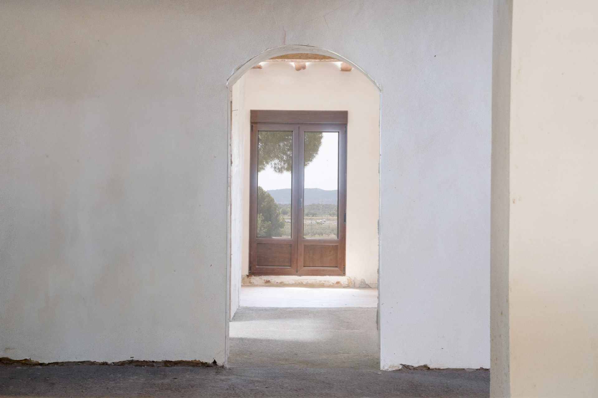 Resale - Others -
Castalla