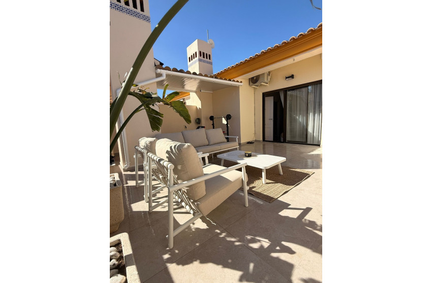 Resale - Penthouse -
Las Ramblas Golf - Inland