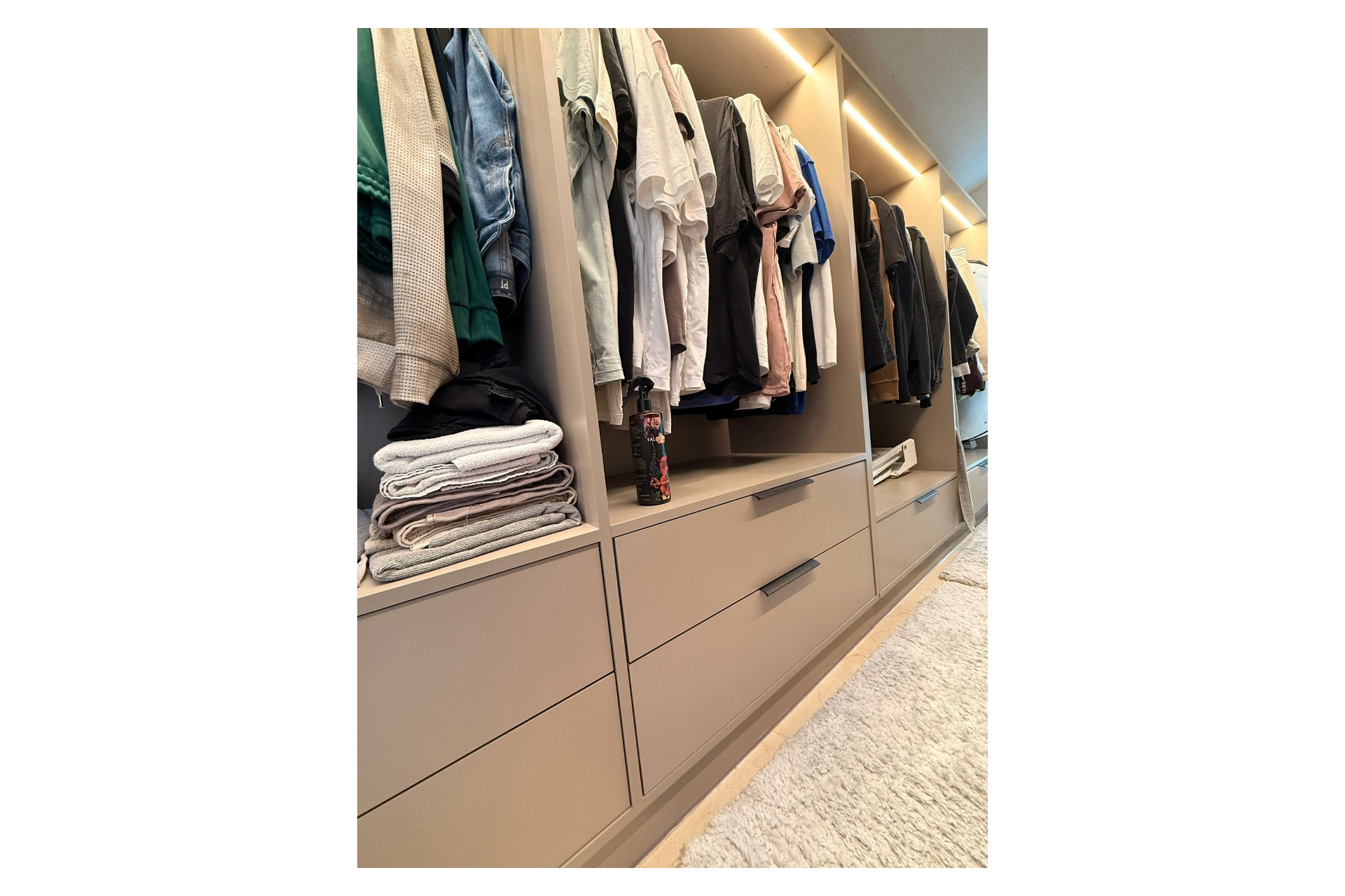 Resale - Penthouse -
Las Ramblas - Inland