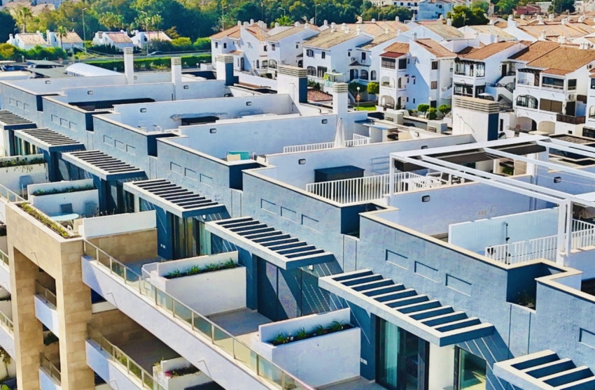 Resale - Penthouse -
Playa Flamenca