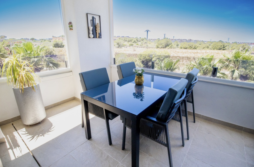 Resale - Penthouse -
Torrevieja - AMANECER