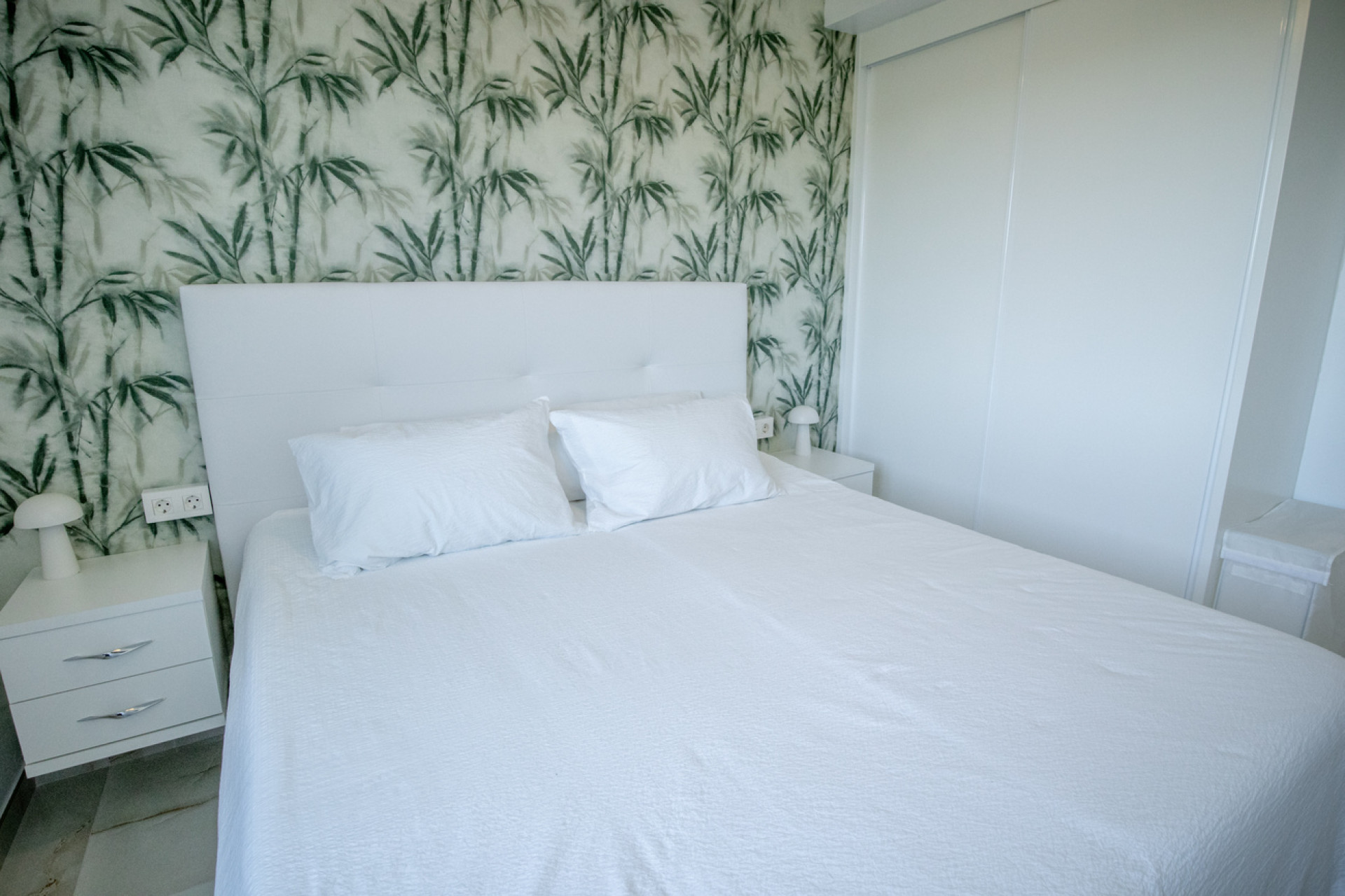 Resale - Penthouse -
Torrevieja - AMANECER