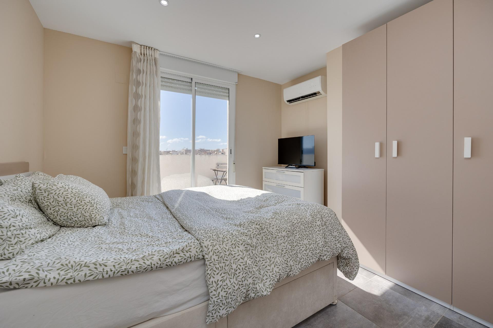 Resale - Penthouse -
Torrevieja - Centro