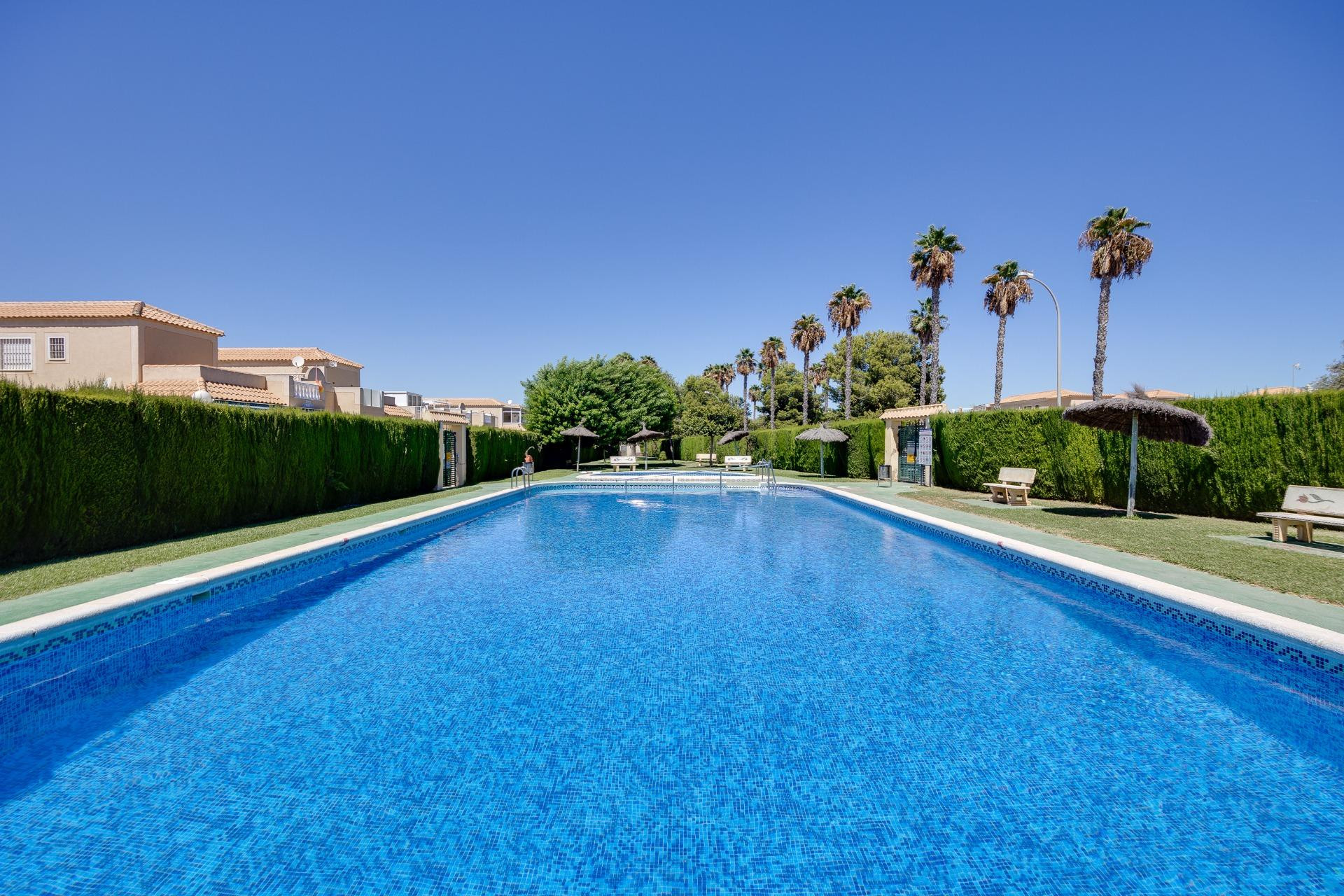 Resale - Penthouse -
Torrevieja - El Limonar