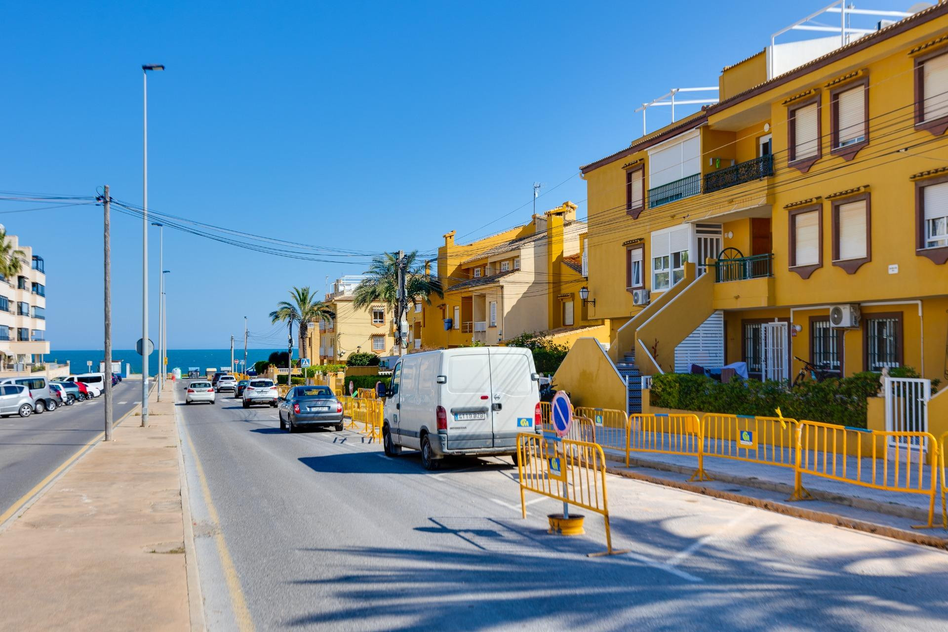 Resale - Penthouse -
Torrevieja - Eliseos playa