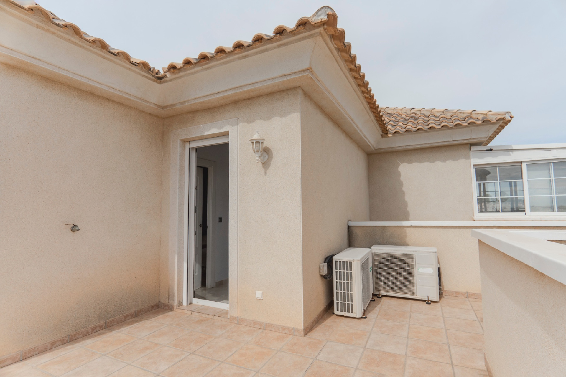 Resale - Semi-detached house -
Guardamar del Segura - El Raso