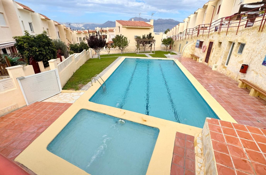 Resale - Townhouse -
Alfas del Pí - Albir