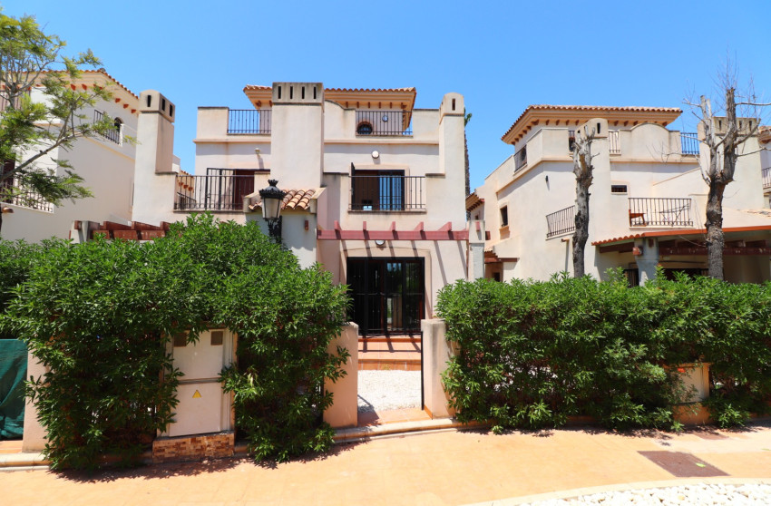 Resale - Townhouse -
Algorfa - La Finca Golf Resort