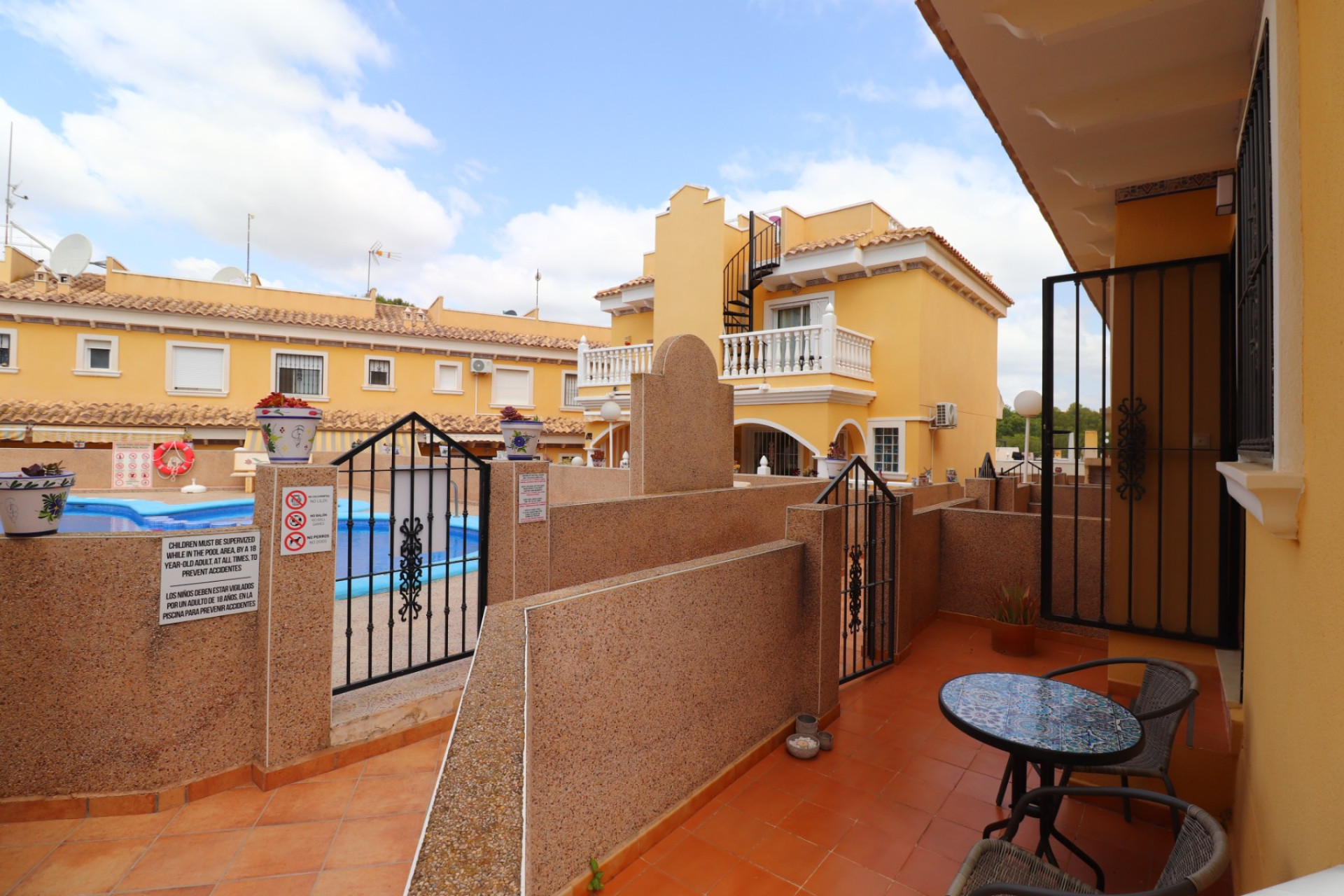 Resale - Townhouse -
Algorfa - Montemar