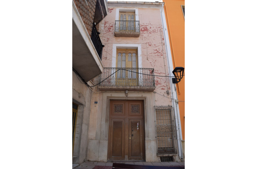 Resale - Townhouse -
Aspe