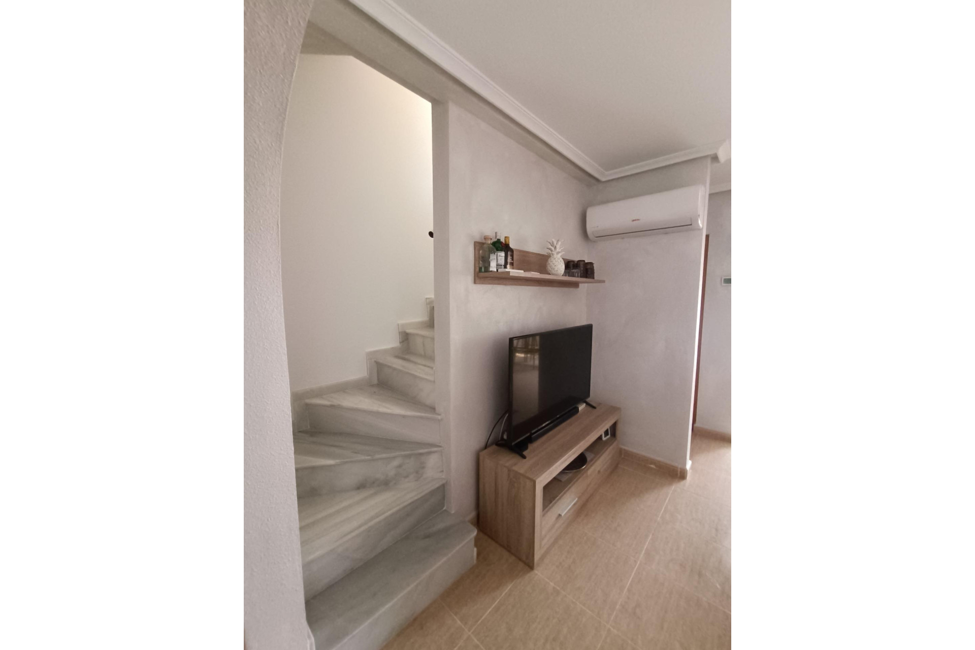 Resale - Townhouse -
Avileses - Jerónimo Y Avileses