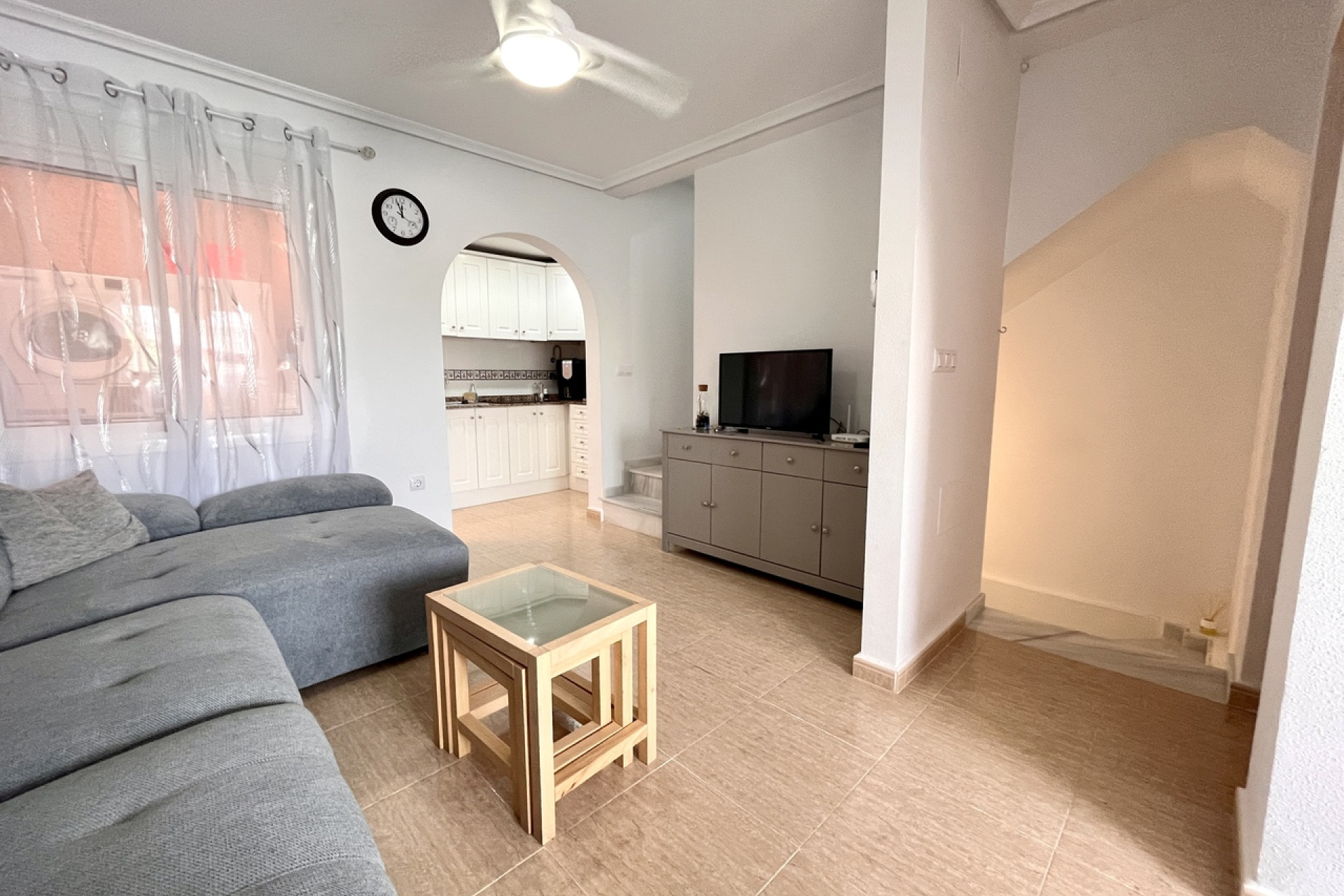 Resale - Townhouse -
Avileses