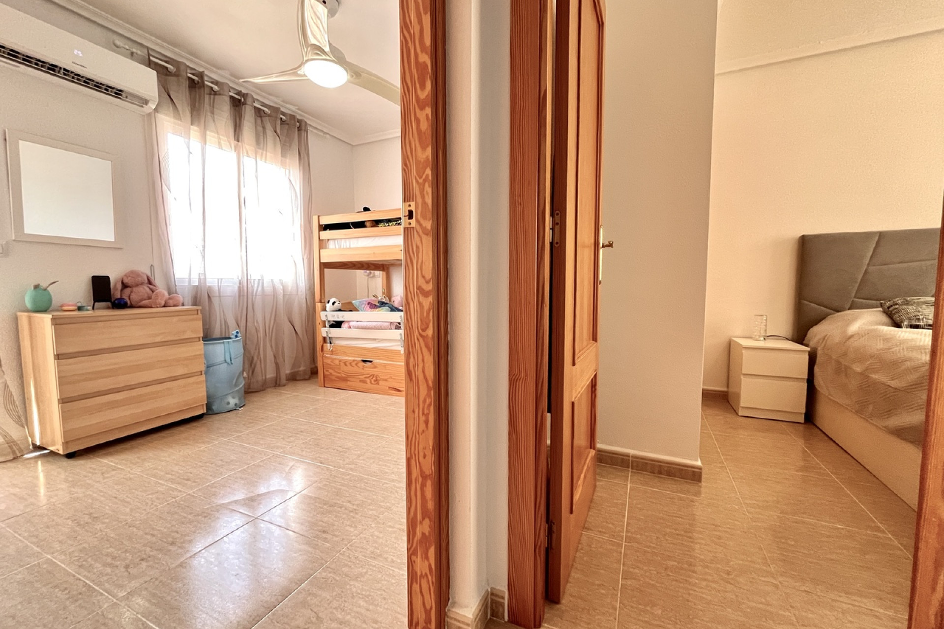 Resale - Townhouse -
Avileses