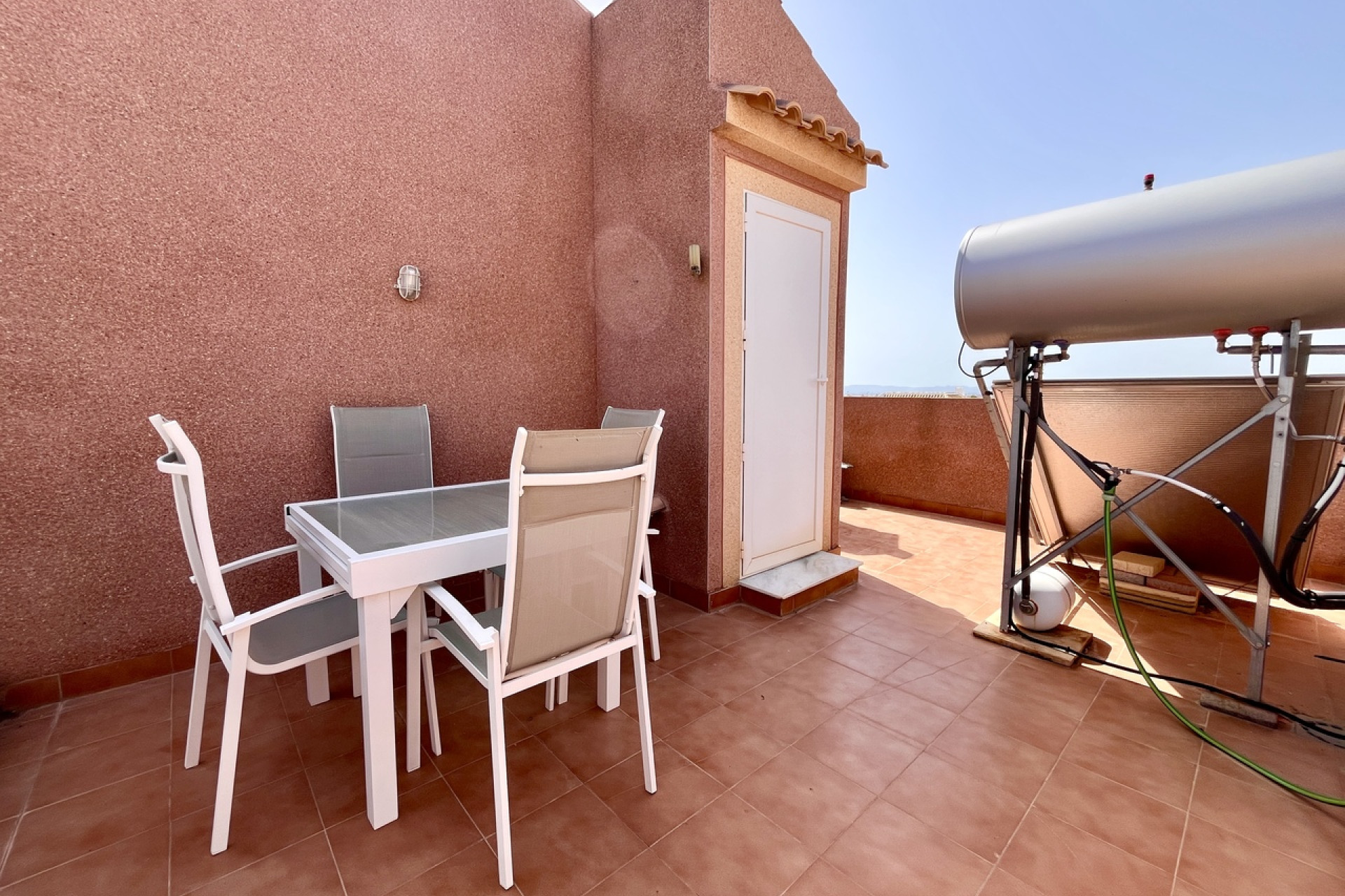 Resale - Townhouse -
Avileses