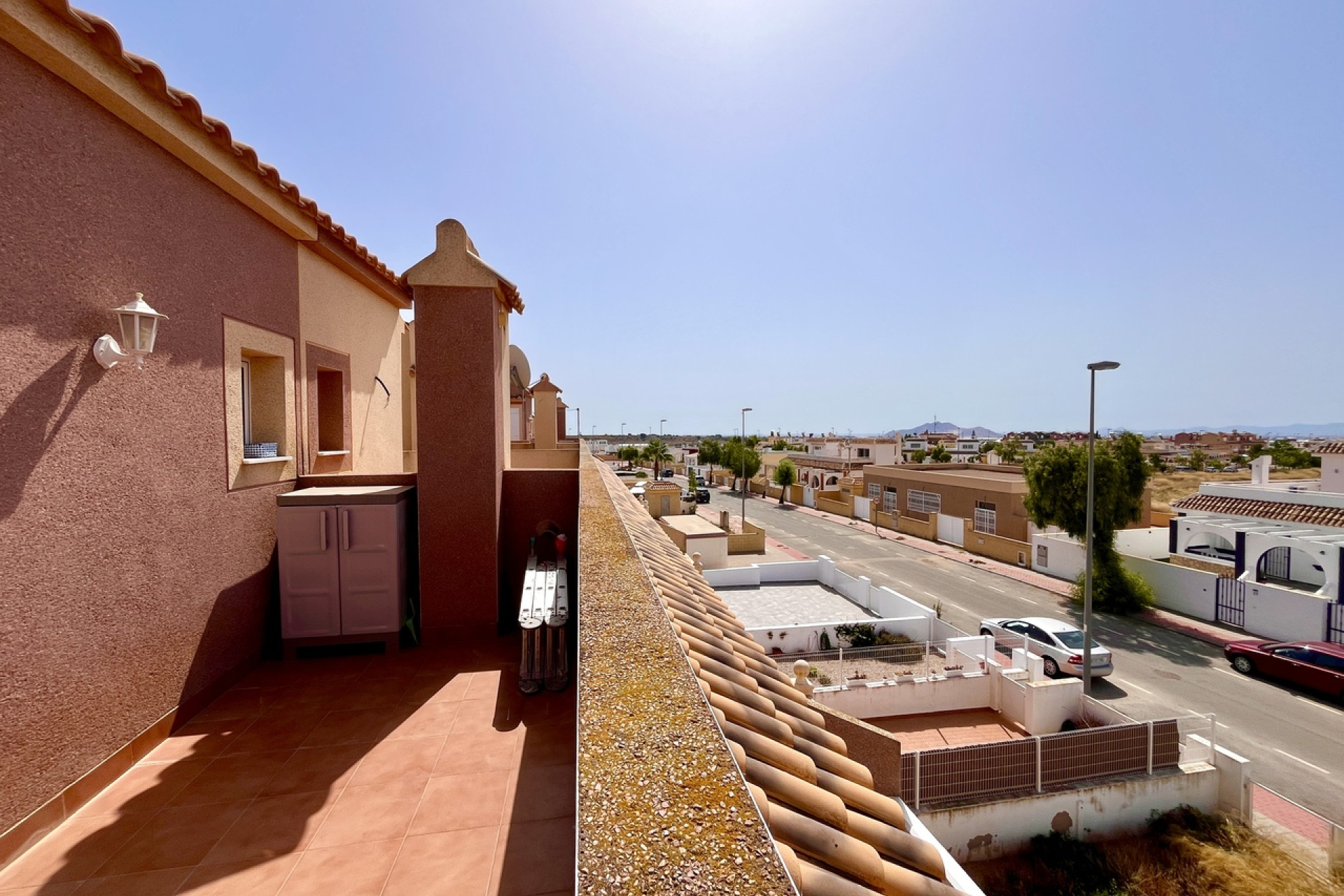 Resale - Townhouse -
Avileses