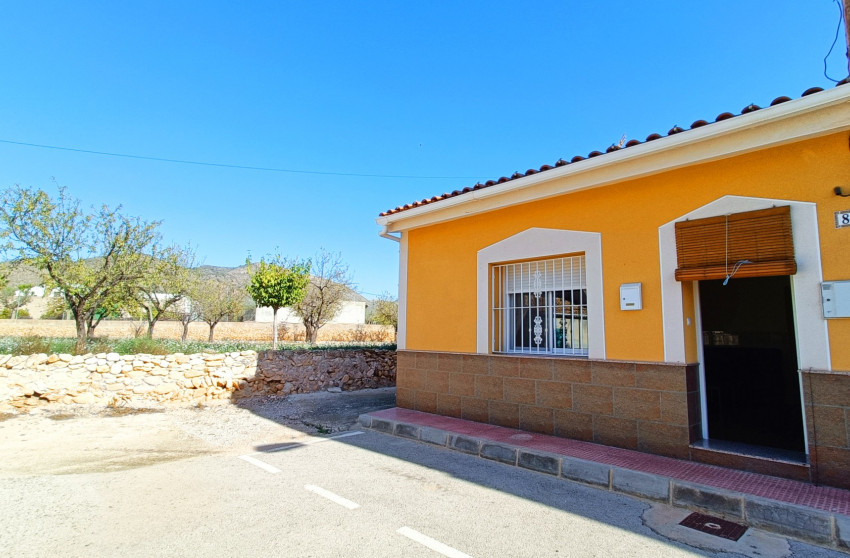 Resale - Townhouse -
BARBARROJA - Barbarroja