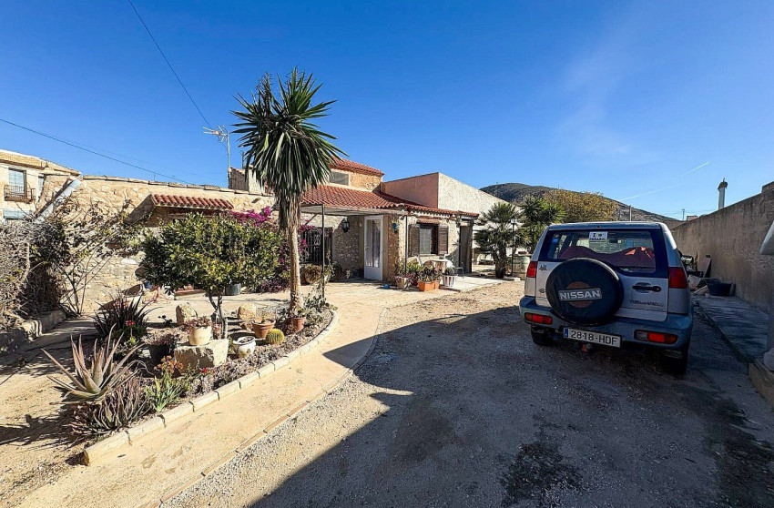 Resale - Townhouse -
BARBARROJA