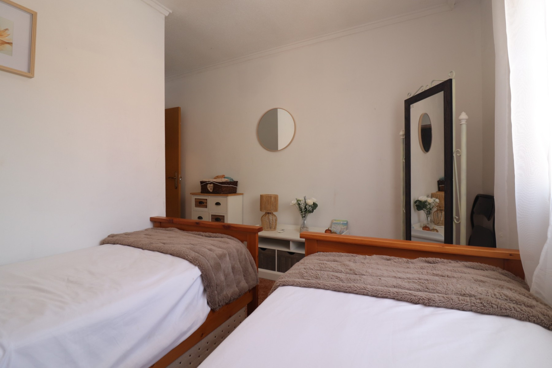 Resale - Townhouse -
Benijofar