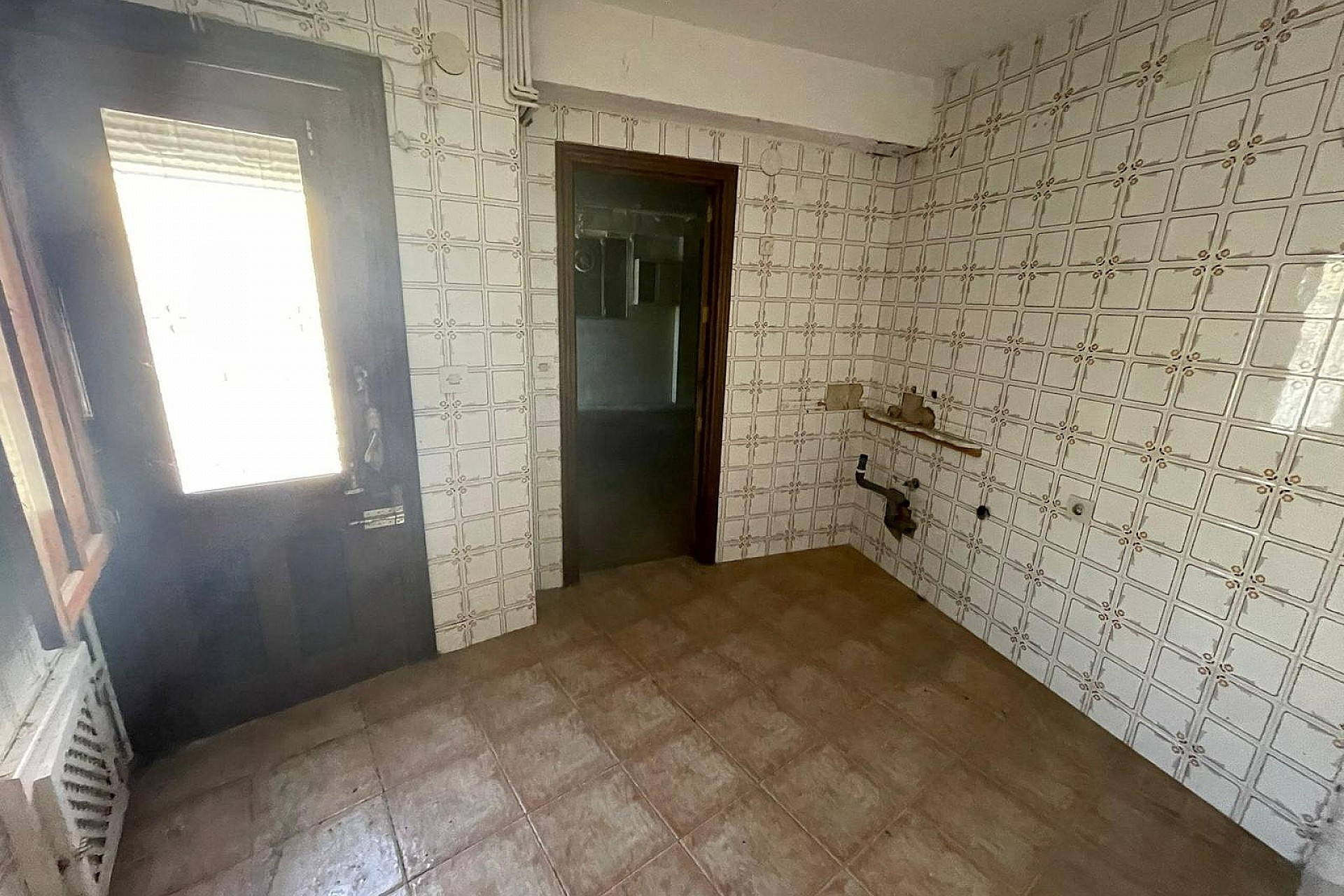 Resale - Townhouse -
Biar