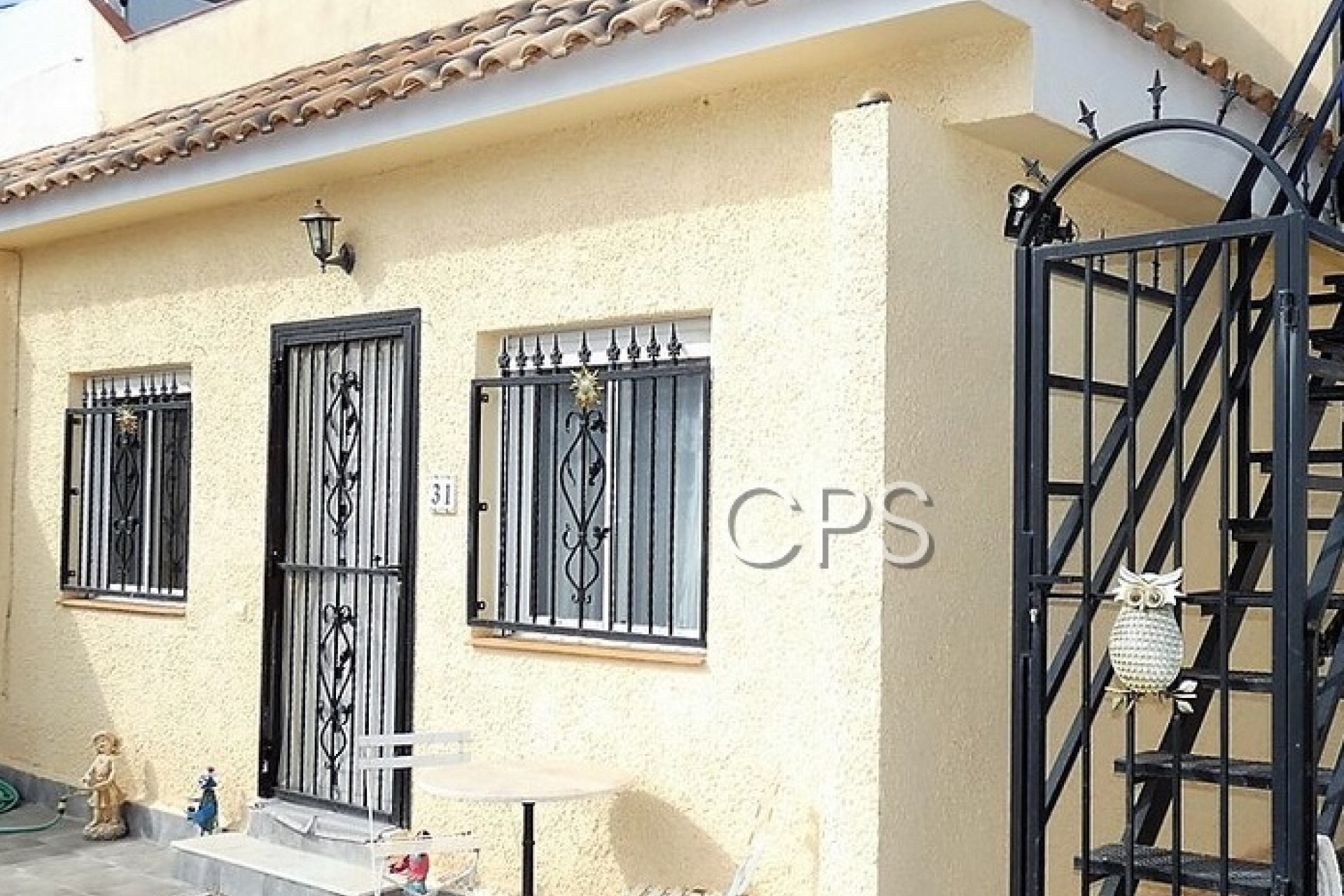 Resale - Townhouse -
Camposol