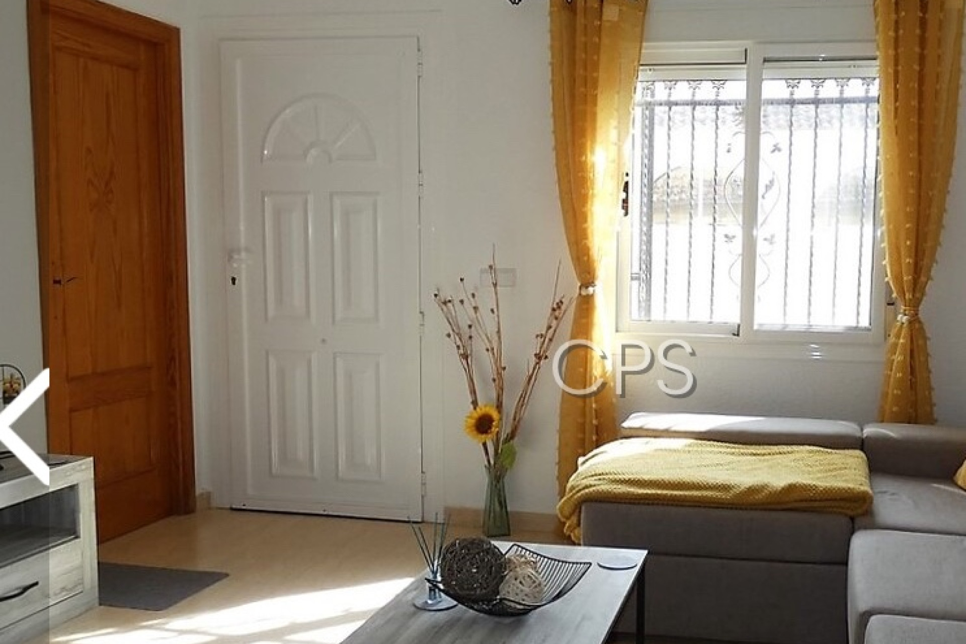 Resale - Townhouse -
Camposol