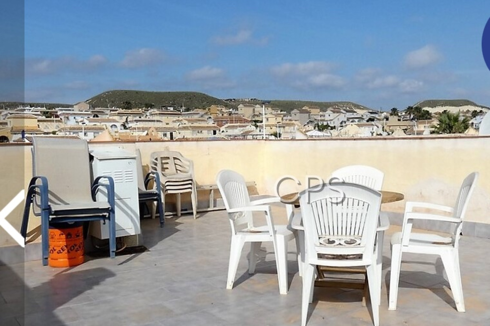 Resale - Townhouse -
Camposol