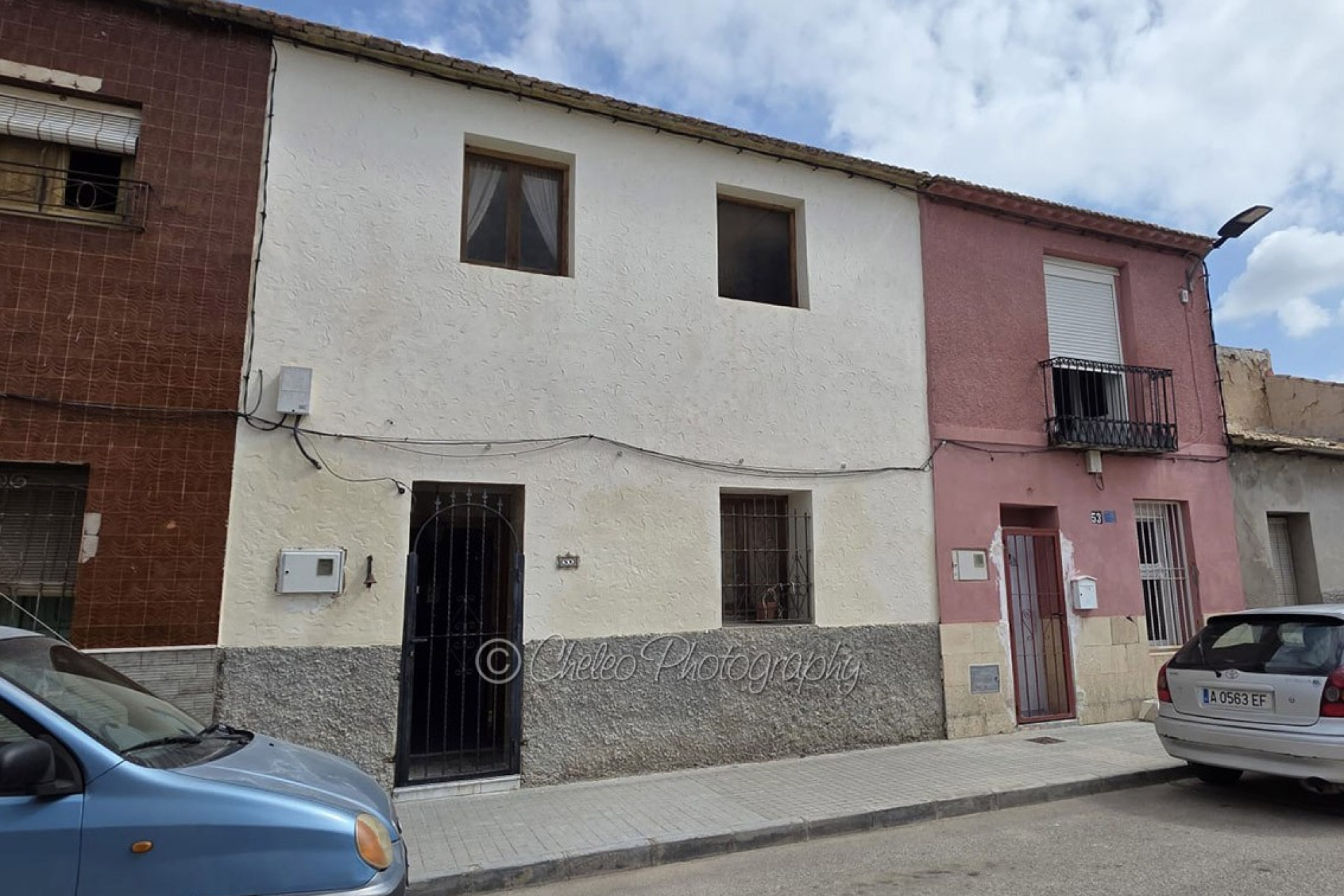Resale - Townhouse -
Catral