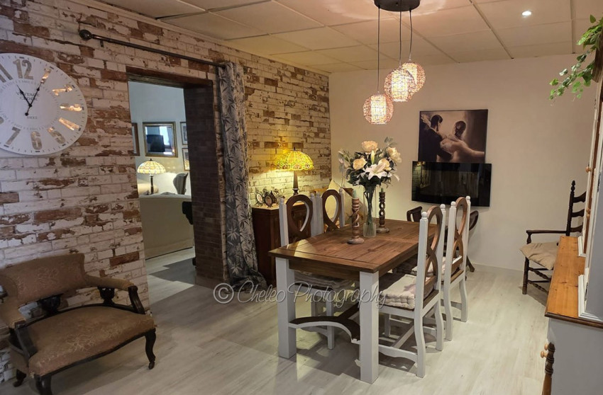 Resale - Townhouse -
Catral