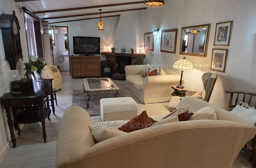 Resale - Townhouse -
Catral