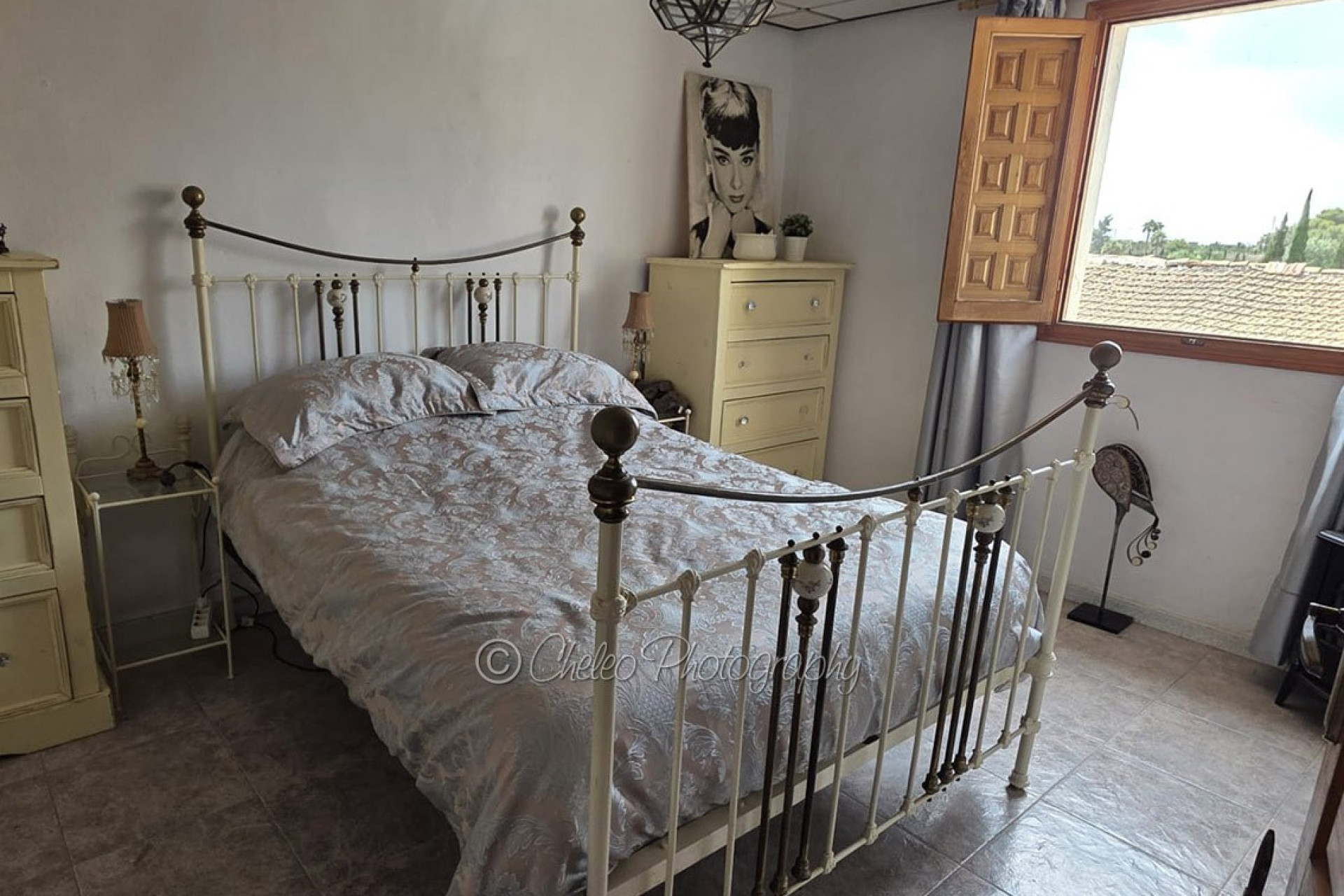 Resale - Townhouse -
Catral