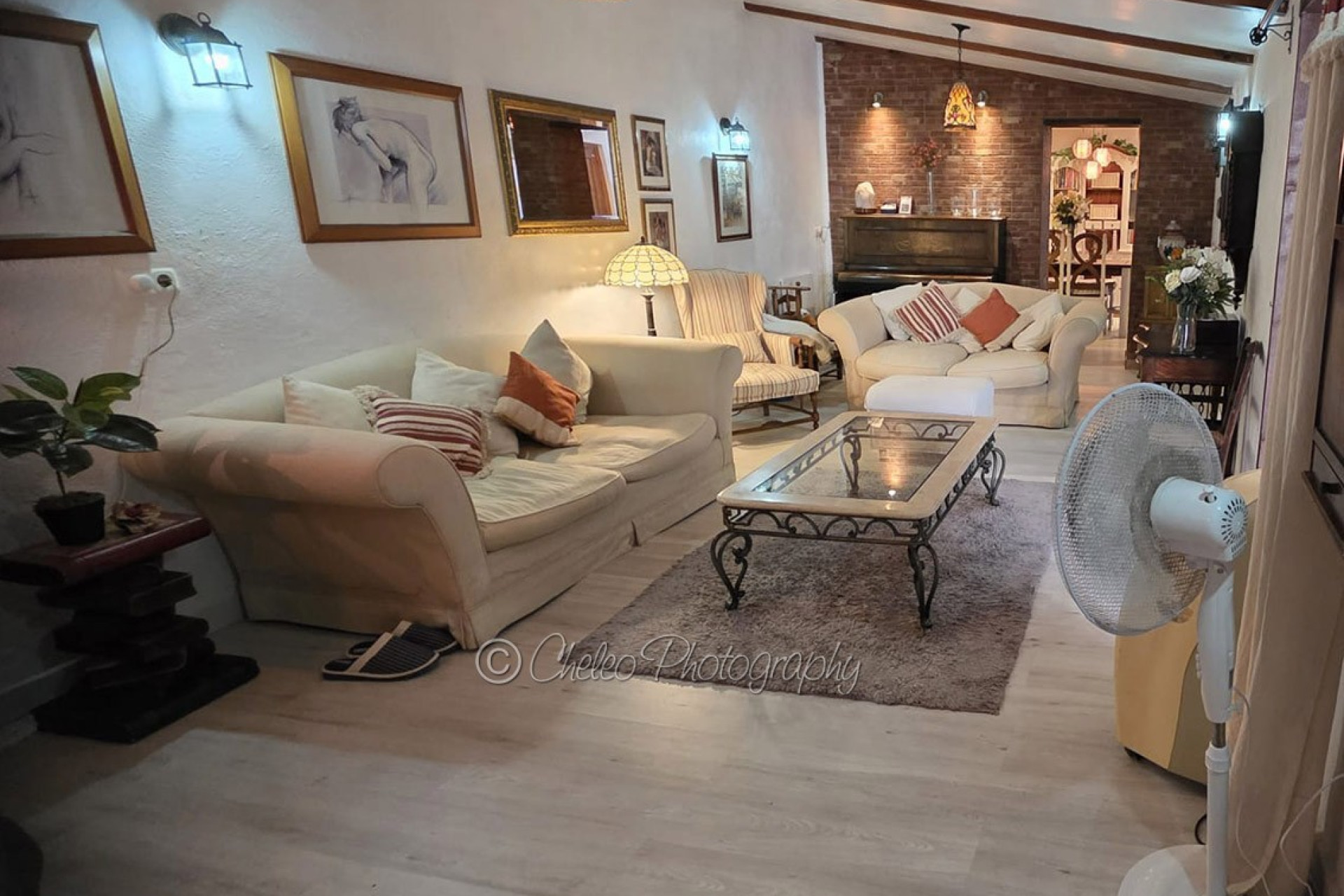 Resale - Townhouse -
Catral