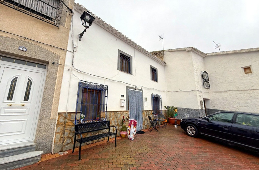 Resale - Townhouse -
Chirivel - El Contador