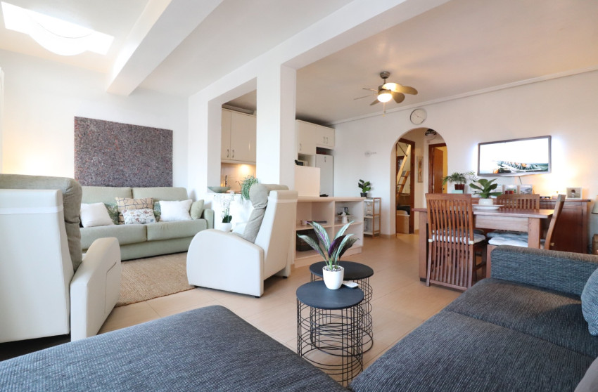 Resale - Townhouse -
Ciudad Quesada - Ciudad Quesada - Town