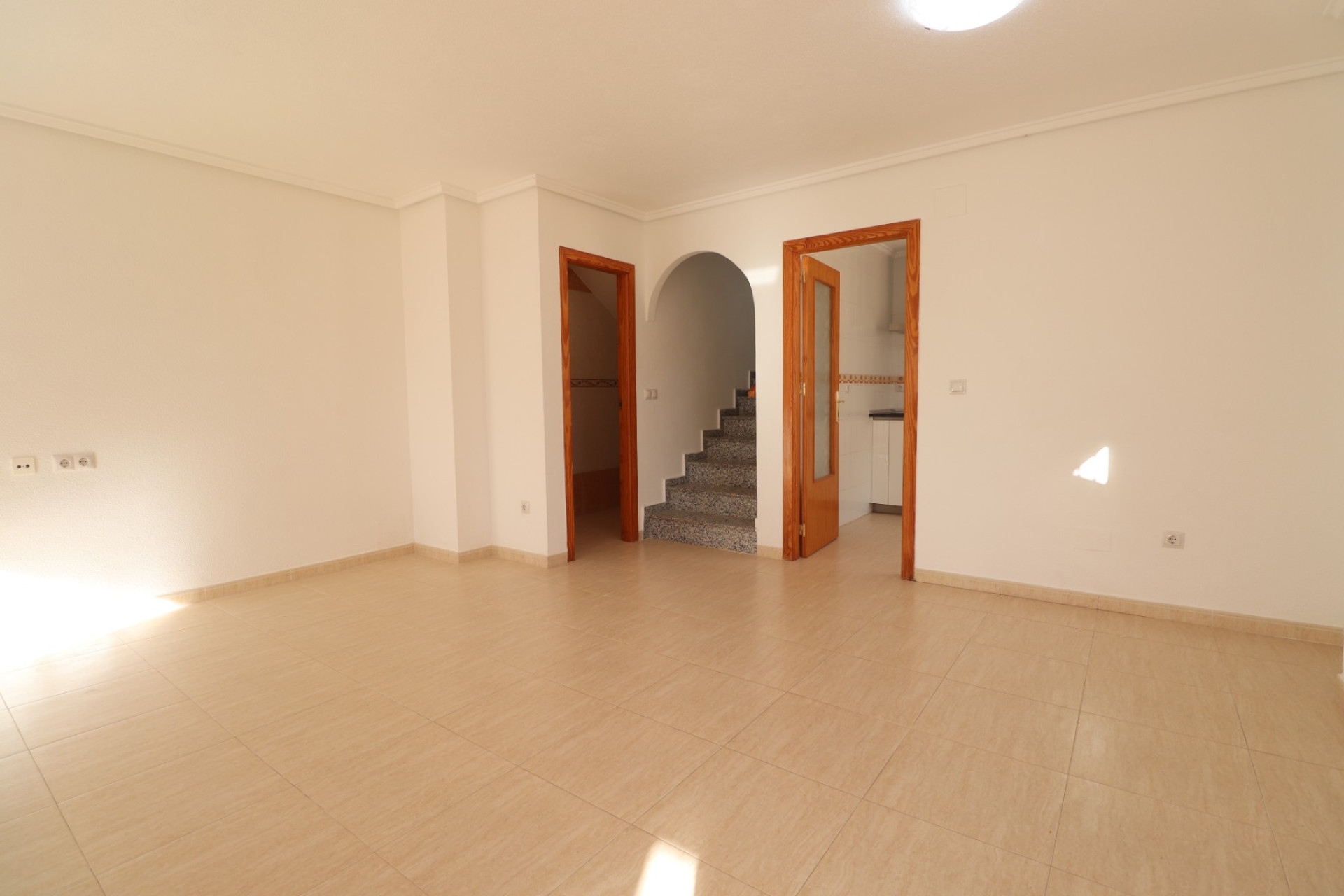 Resale - Townhouse -
Ciudad Quesada - Lo Marabu