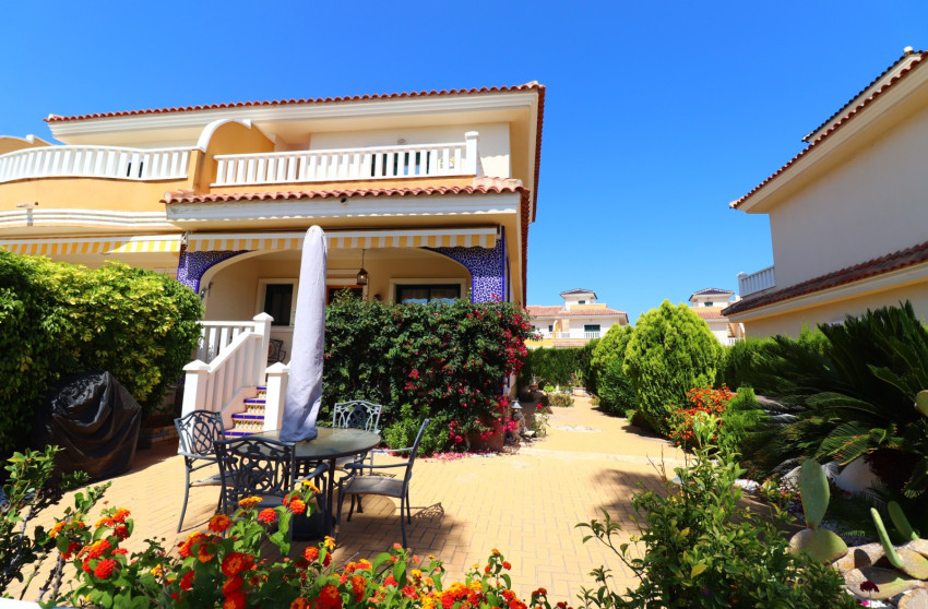 Resale - Townhouse -
Ciudad Quesada