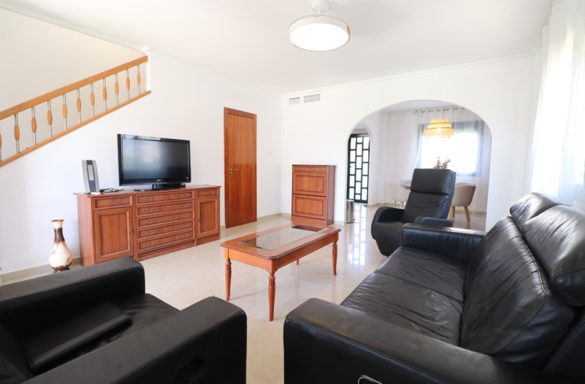 Resale - Townhouse -
Ciudad Quesada