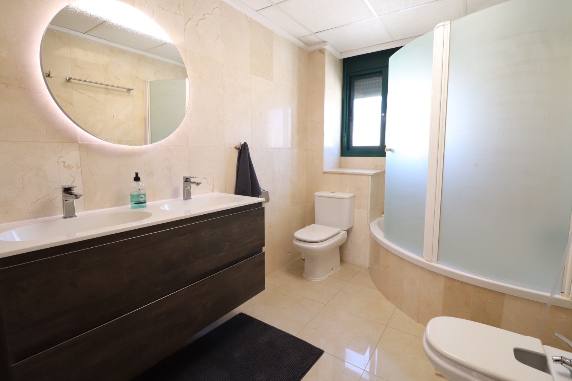 Resale - Townhouse -
Ciudad Quesada