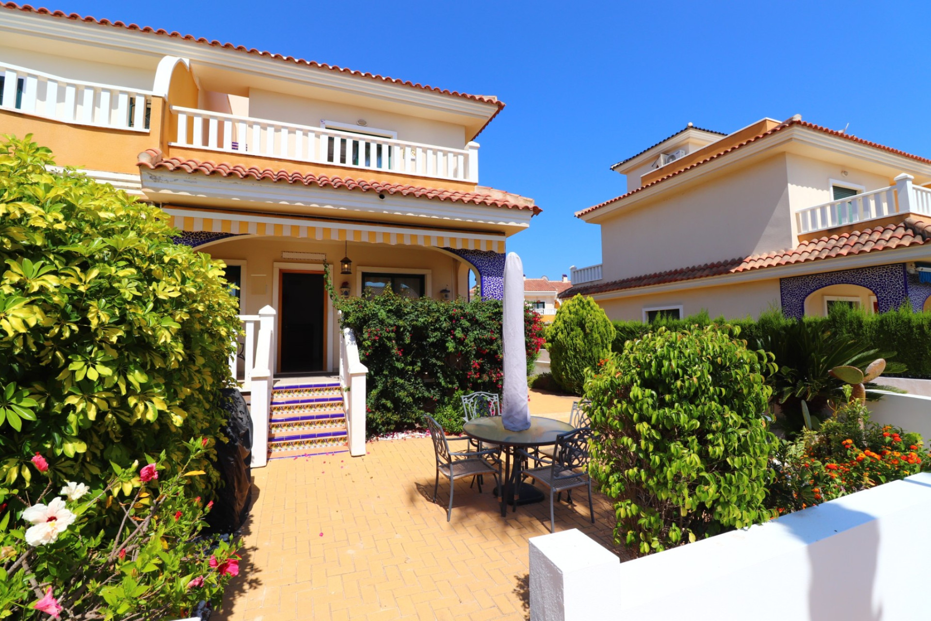 Resale - Townhouse -
Ciudad Quesada