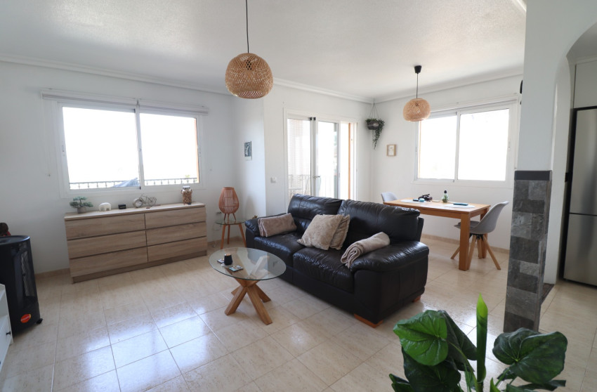 Resale - Townhouse -
Daya Vieja - Daya Vieja - Town