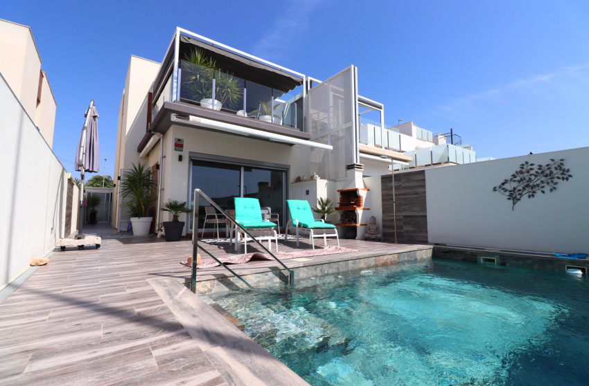 Resale - Townhouse -
Daya Vieja - Daya Vieja - Town