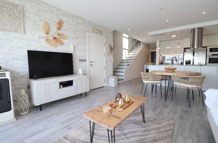 Resale - Townhouse -
Daya Vieja - Daya Vieja - Town