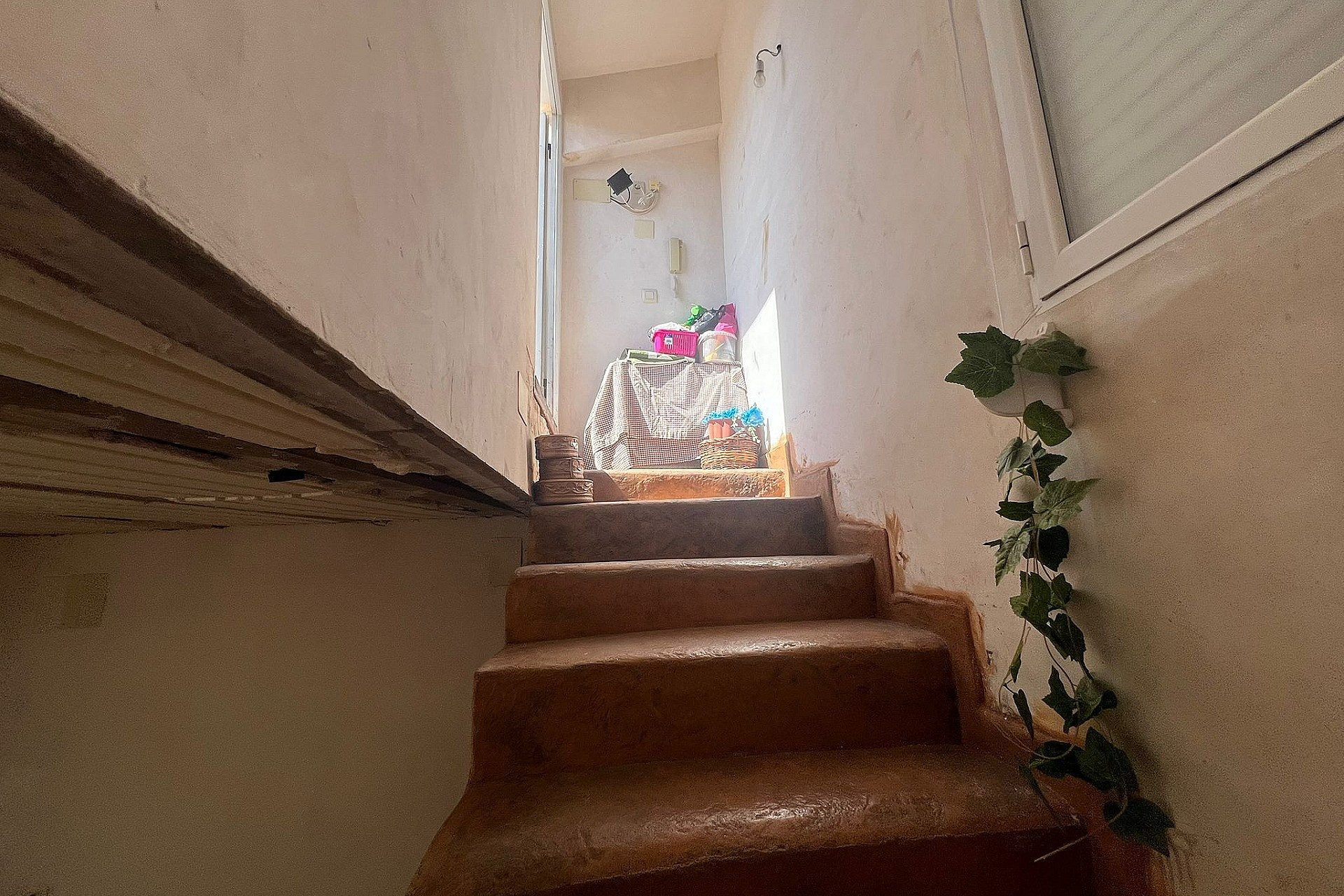 Resale - Townhouse -
Elche de la Sierra