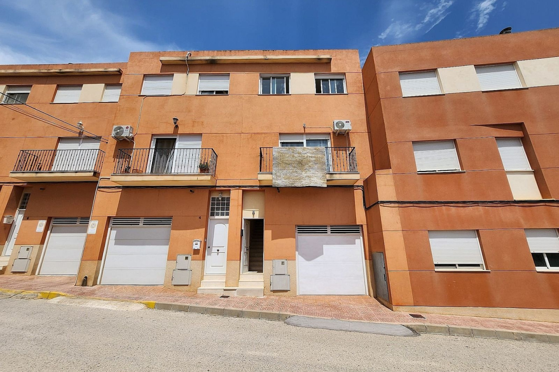 Resale - Townhouse -
Hondón de los Fráiles