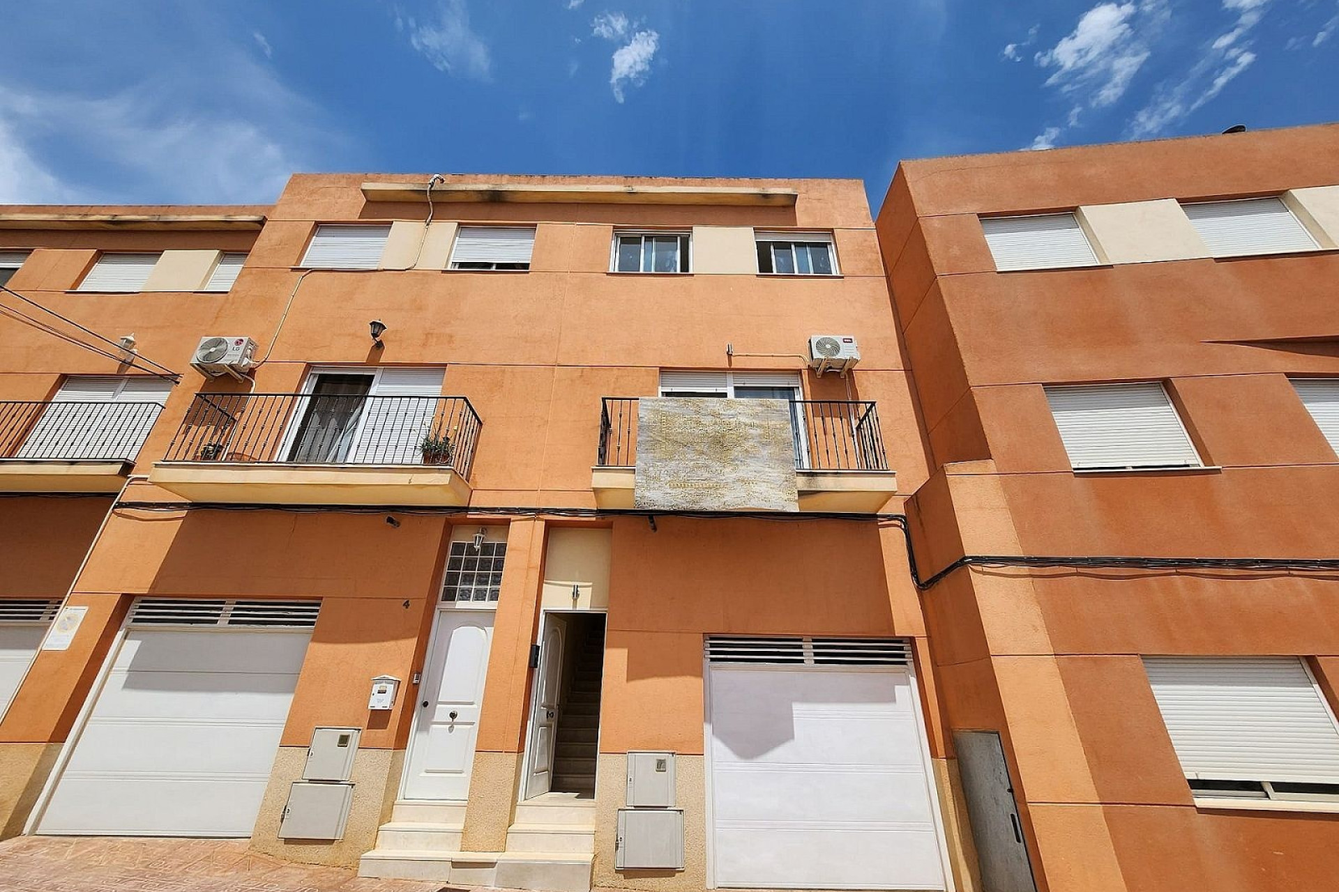 Resale - Townhouse -
Hondón de los Fráiles