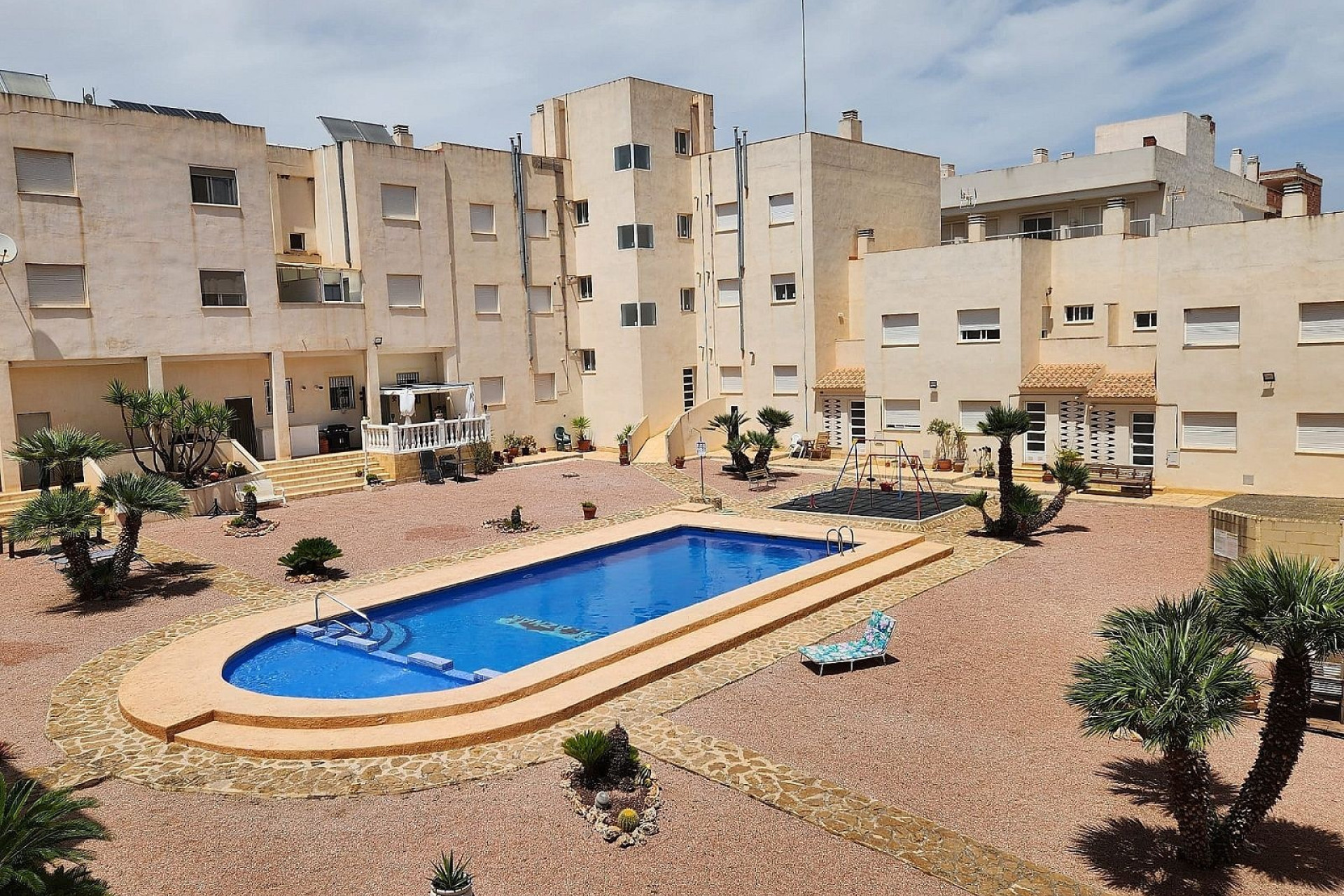 Resale - Townhouse -
Hondón de los Fráiles